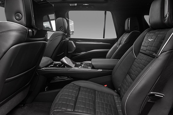 Cadillac Escalade 29 of 30