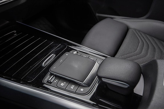 Mercedes-Benz EQB300 20 of 30