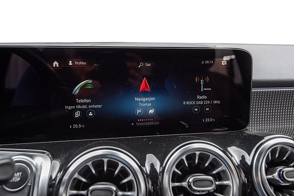 Mercedes-Benz EQB300 25 of 30
