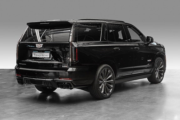 Cadillac Escalade 5 of 30