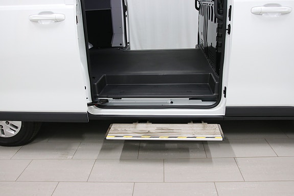 Maxus Deliver 7 9 of 30