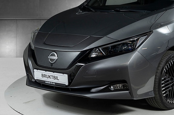 Nissan Leaf 7 of 30