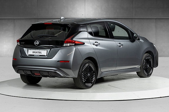 Nissan Leaf 4 of 30