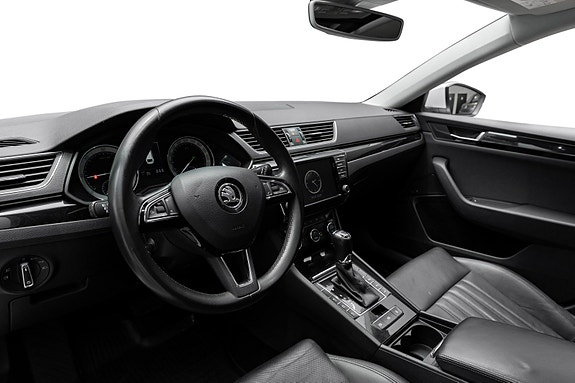 Skoda Superb 10 of 27