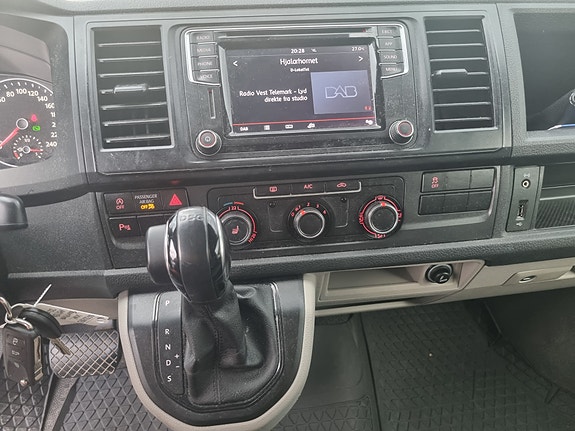 Volkswagen Transporter 15 of 25