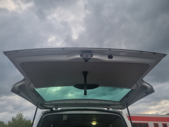 Volkswagen Transporter 24 of 25