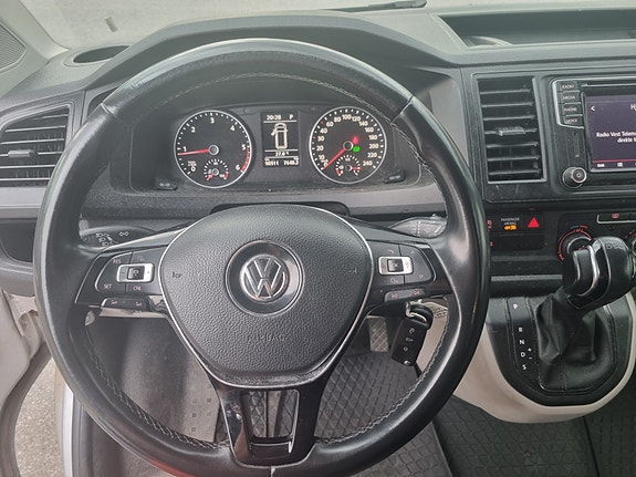 Volkswagen Transporter 16 of 25
