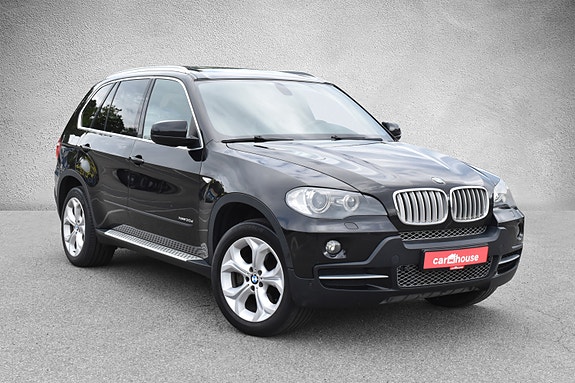 BMW X5 2 of 5