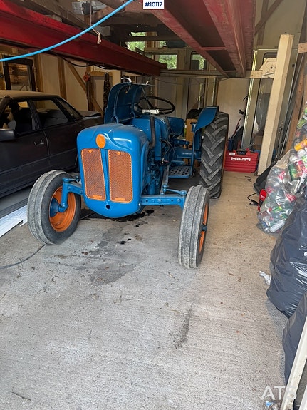 Fordson Dextra 4 of 5