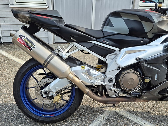 Aprilia Tuono 1000 R ** STOR SERVICE UTFØRT INKL. NYE DEKK ** 16 of 26