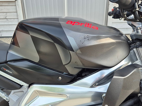 Aprilia Tuono 1000 R ** STOR SERVICE UTFØRT INKL. NYE DEKK ** 21 of 26