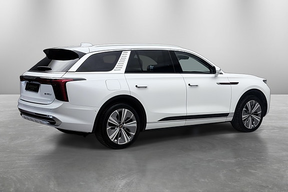 Hongqi E-HS9 5 of 30