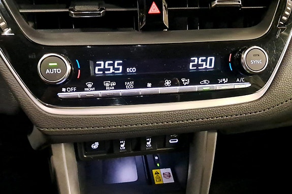 Toyota Corolla Cross 28 of 29