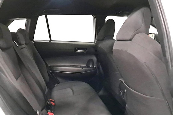 Toyota Corolla Cross 18 of 29
