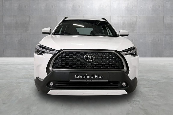 Toyota Corolla Cross 8 of 29