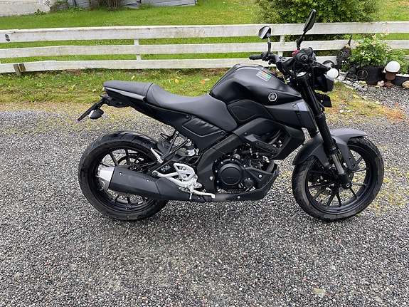 Yamaha MT-125 4 of 5