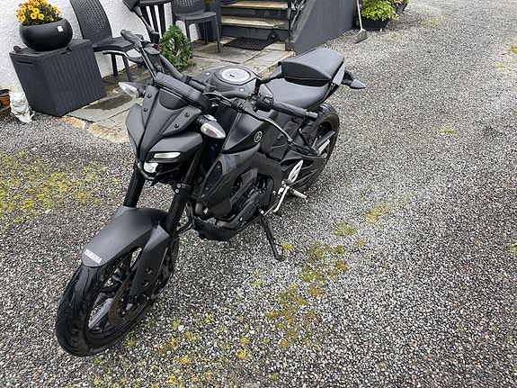 Yamaha MT-125 3 of 5