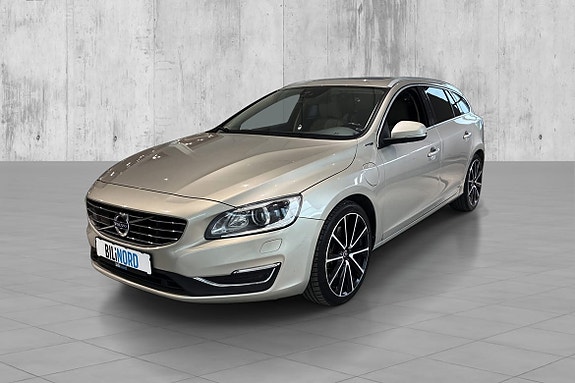 Volvo V60 3 of 5