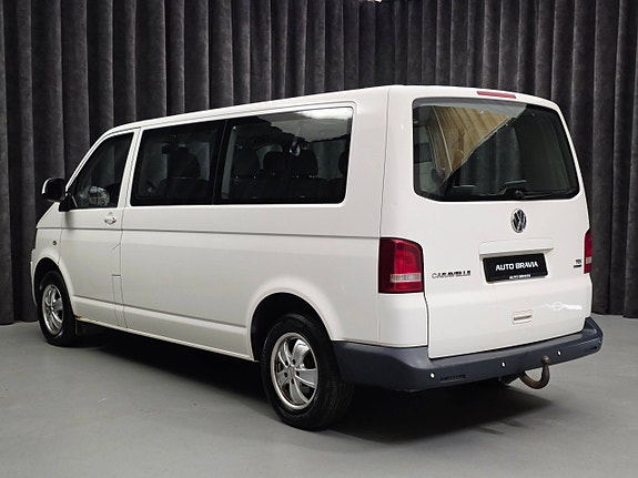 Volkswagen Caravelle 5 of 5