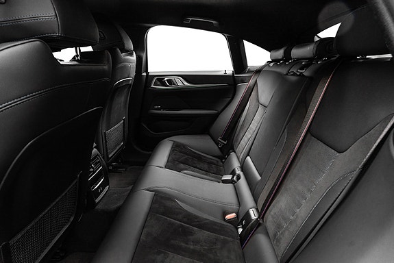 BMW i4 15 of 30