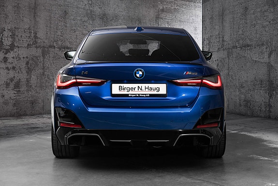 BMW i4 5 of 30