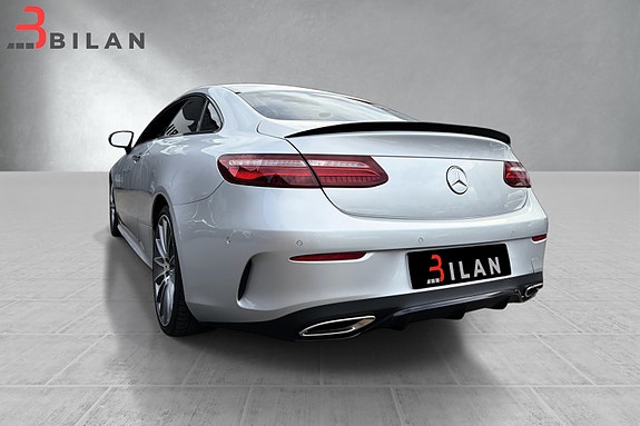 Mercedes-Benz E-Klasse 9 of 30