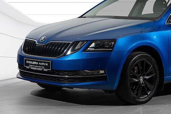 Skoda Octavia 2 of 27