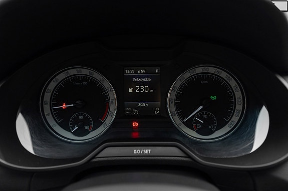 Skoda Octavia 14 of 27