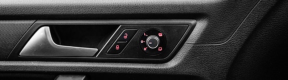 Volkswagen Caddy Alltrack 26 of 30
