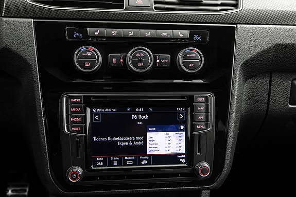 Volkswagen Caddy Alltrack 19 of 30