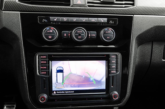 Volkswagen Caddy Alltrack 17 of 30