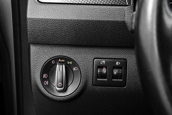 Volkswagen Caddy Alltrack 25 of 30