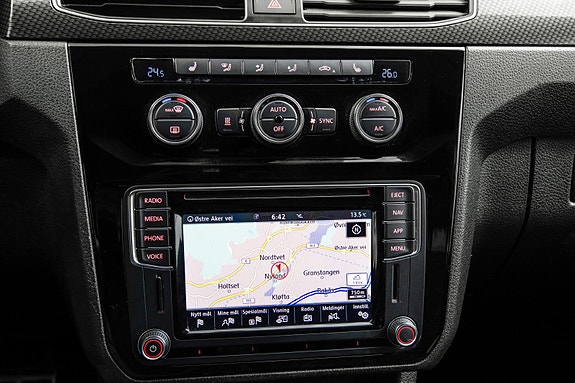 Volkswagen Caddy Alltrack 16 of 30