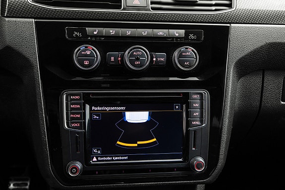 Volkswagen Caddy Alltrack 18 of 30