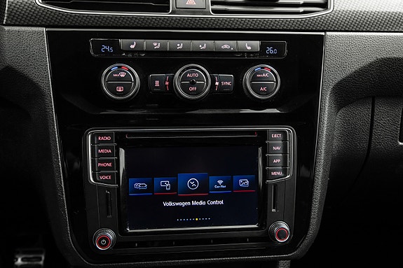 Volkswagen Caddy Alltrack 23 of 30