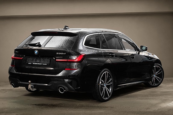 BMW 330d 3 of 30