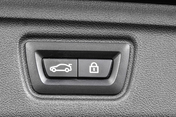 BMW 330d 10 of 30