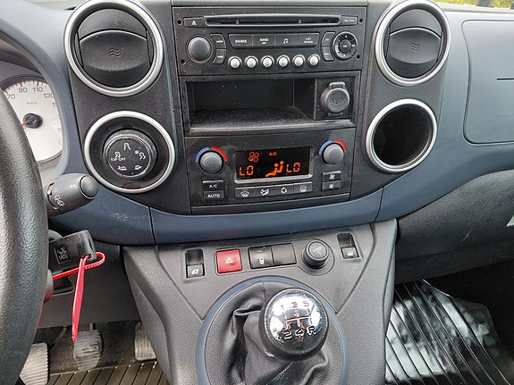 Peugeot Partner 19 of 21