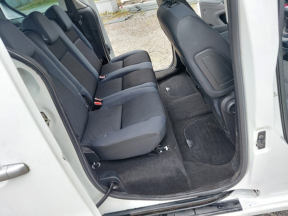 Peugeot Partner 12 of 21