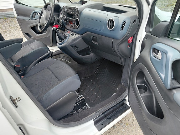 Peugeot Partner 11 of 21