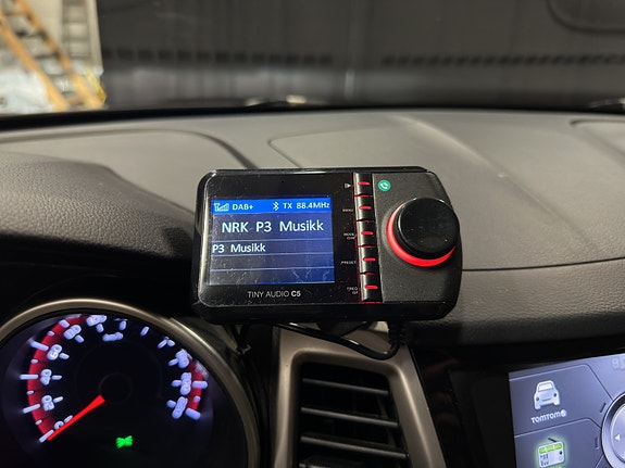 SsangYong Tivoli 22 of 28