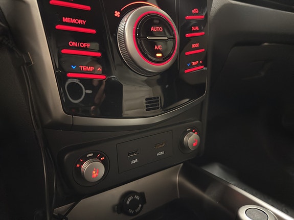 SsangYong Tivoli 17 of 28