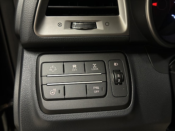 SsangYong Tivoli 24 of 28