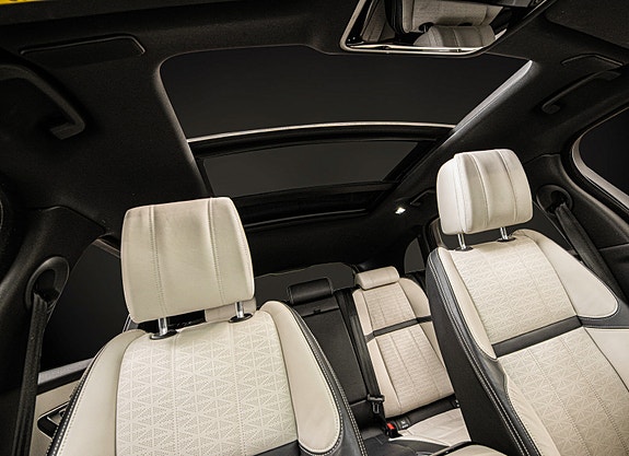 Land Rover Range Rover Velar 20 of 30
