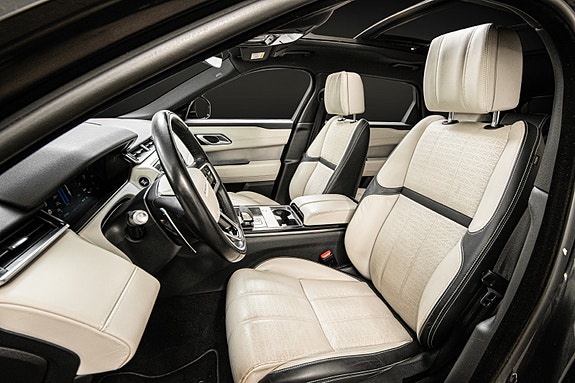 Land Rover Range Rover Velar 11 of 30