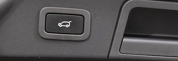 Land Rover Range Rover Velar 8 of 30