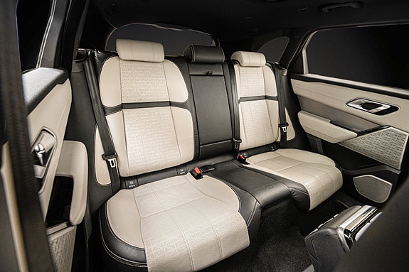 Land Rover Range Rover Velar 21 of 30