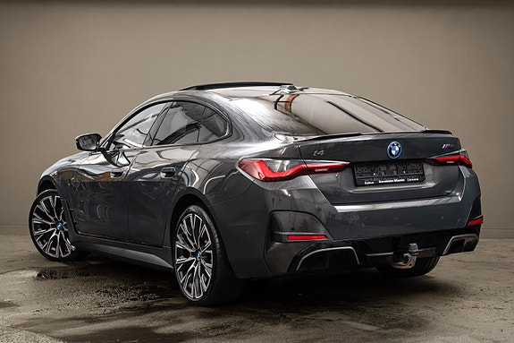 BMW i4 4 of 30
