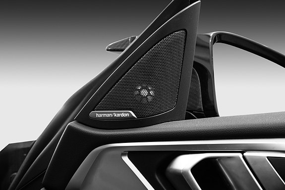 BMW i4 19 of 30