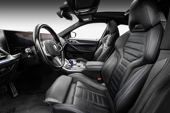 BMW i4 11 of 30